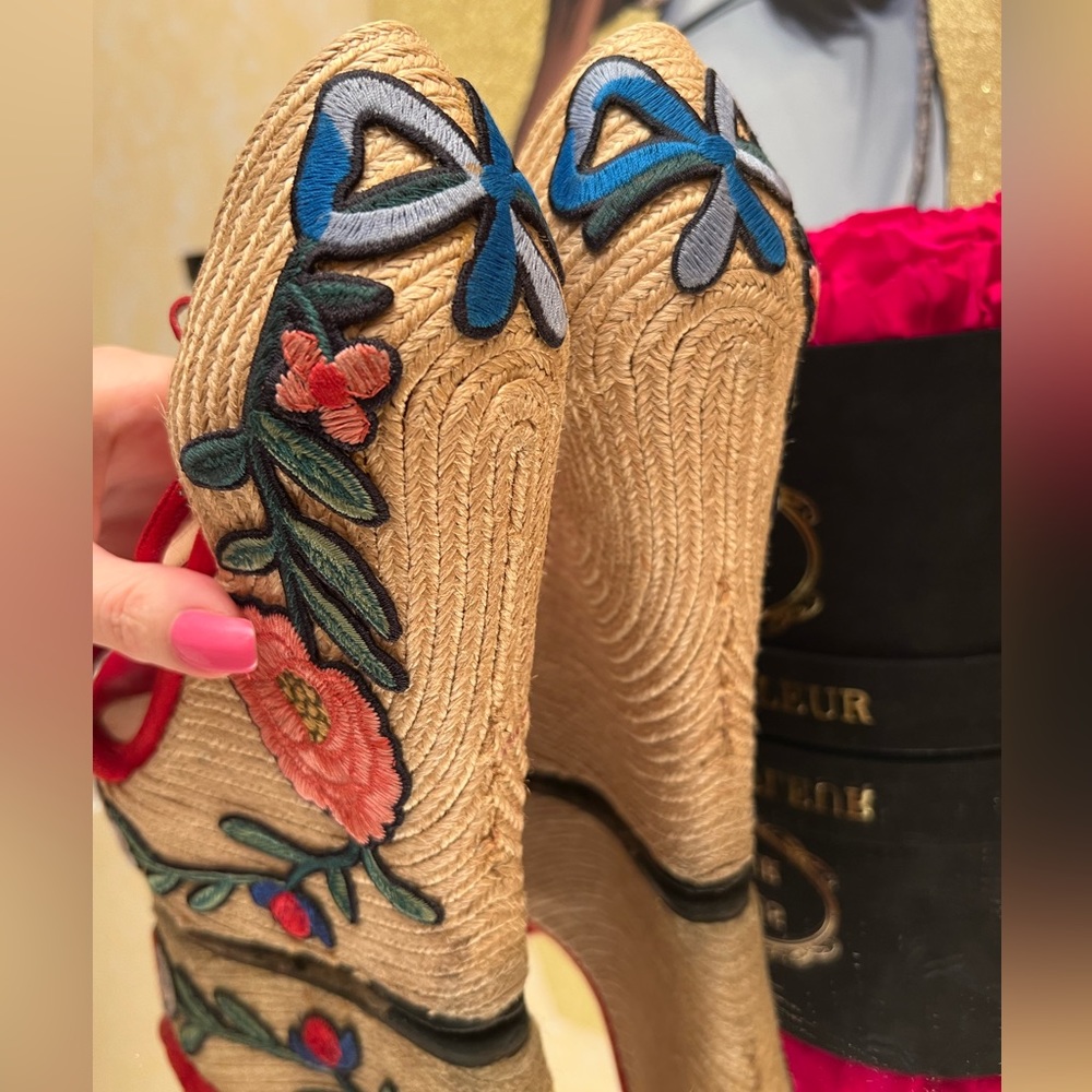 Gucci Wedges,PRICE IS FIRM❌ - Picture 3 of 8